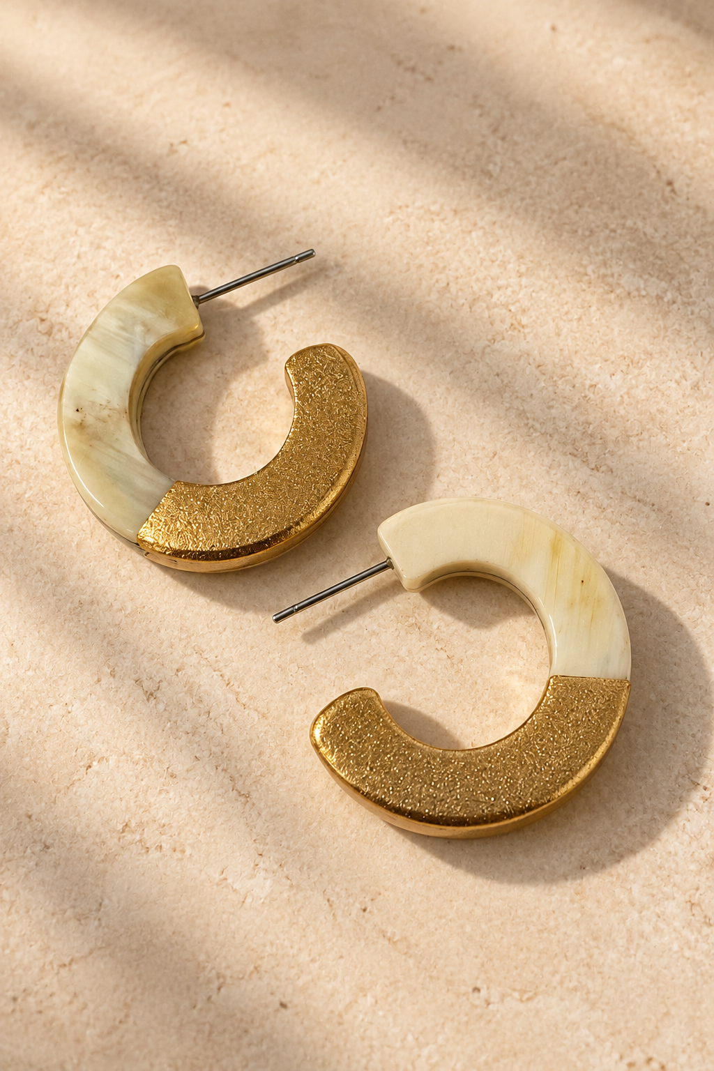 Gold Block Hoops | Sunshine Tienda