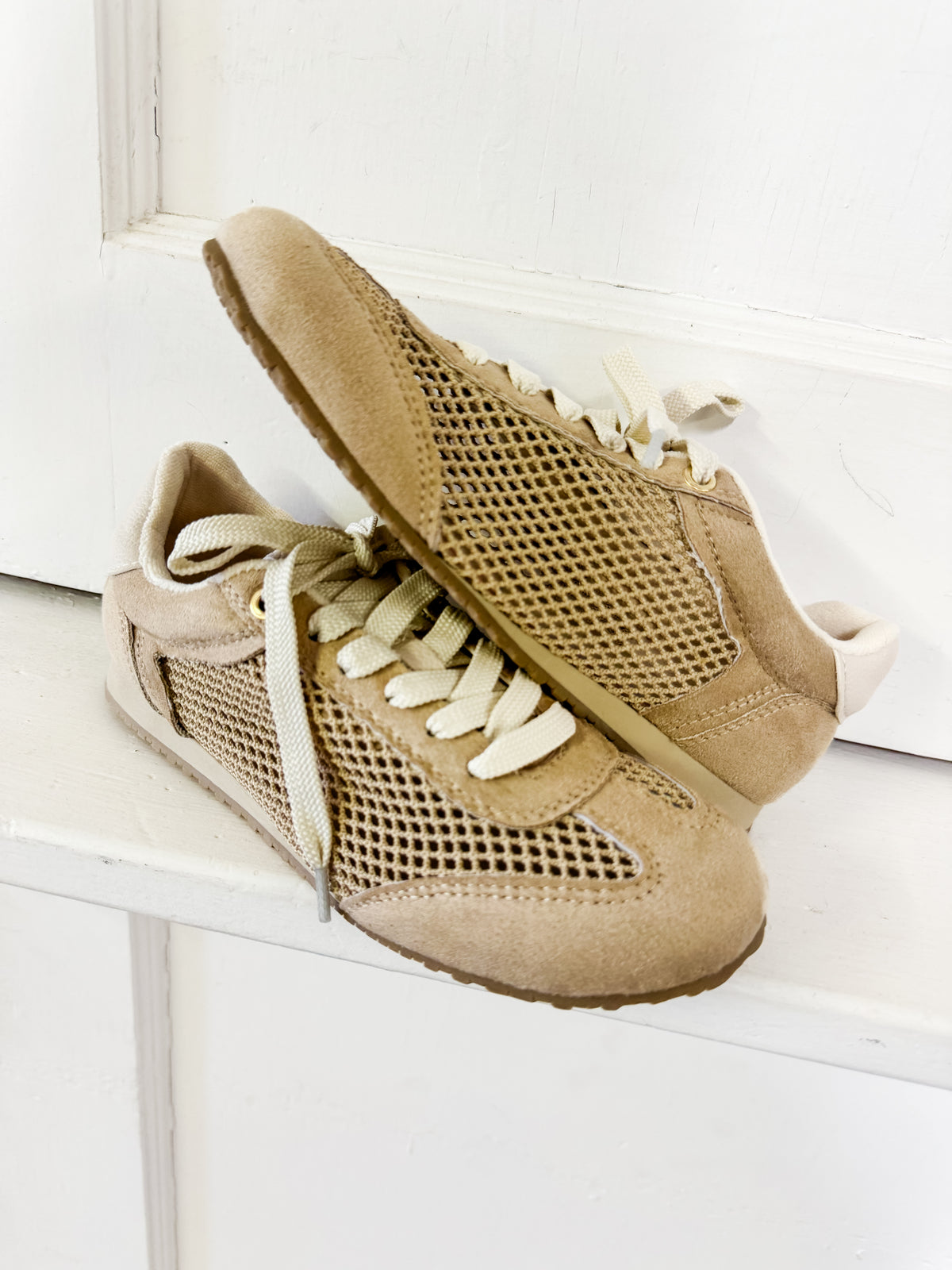 Canelo Mesh Sneaker