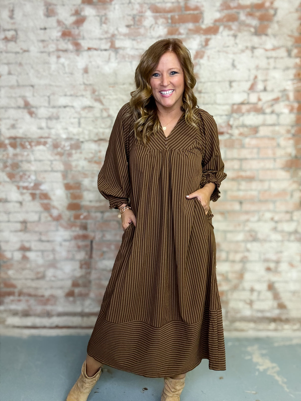Hollyn Seersucker Midi Dress