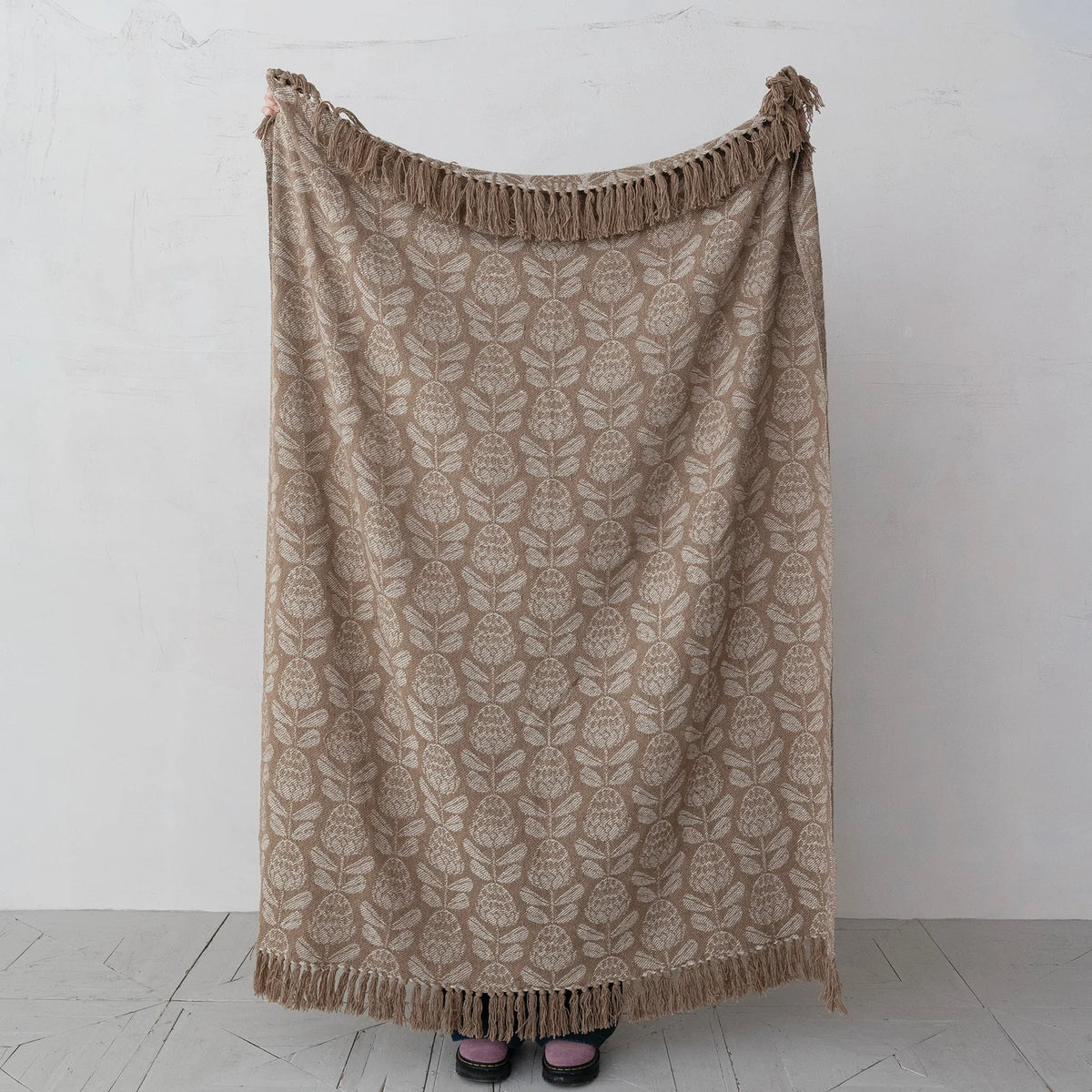 Jacquard Floral Pattern Throw